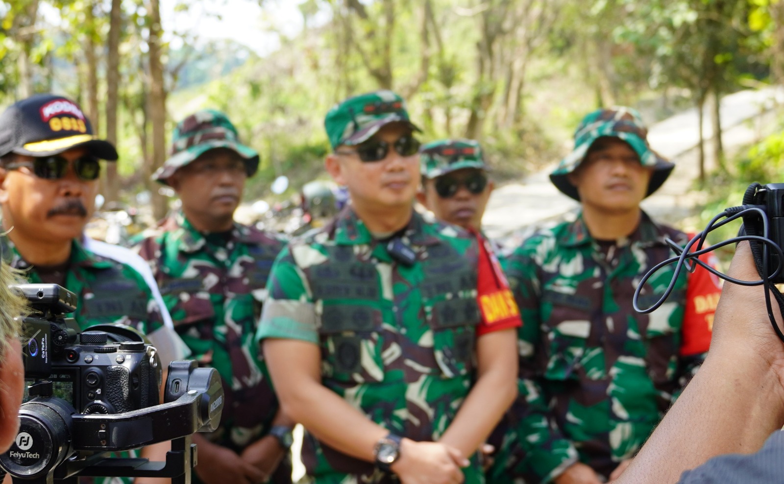 TMMD 125 Bojonegoro Tuntaskan Pengecoran Jalan Beton, Semangat Gotong Royong Membangun Desa