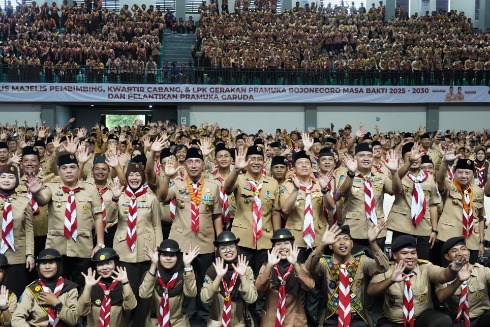 Pelantikan Kwarcab dan Mabincab Bojonegoro Berlangsung Khidmat, Ribuan Pramuka Hadir