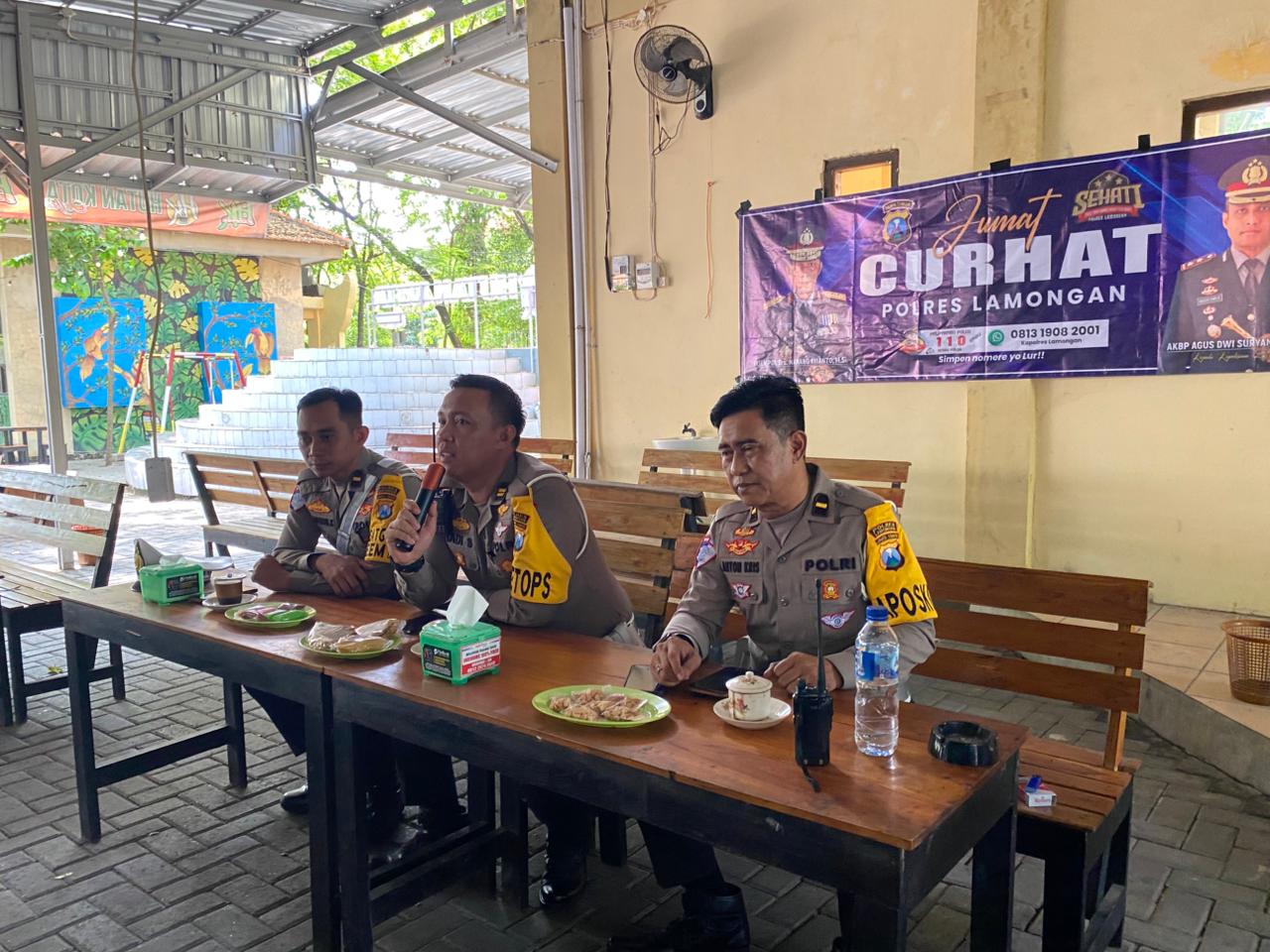 Satlantas Polres Lamongan Gelar Jum’at Curhat dan Binluh Kamseltibcarlantas dalam Rangka Ops Zebra Semeru 2025