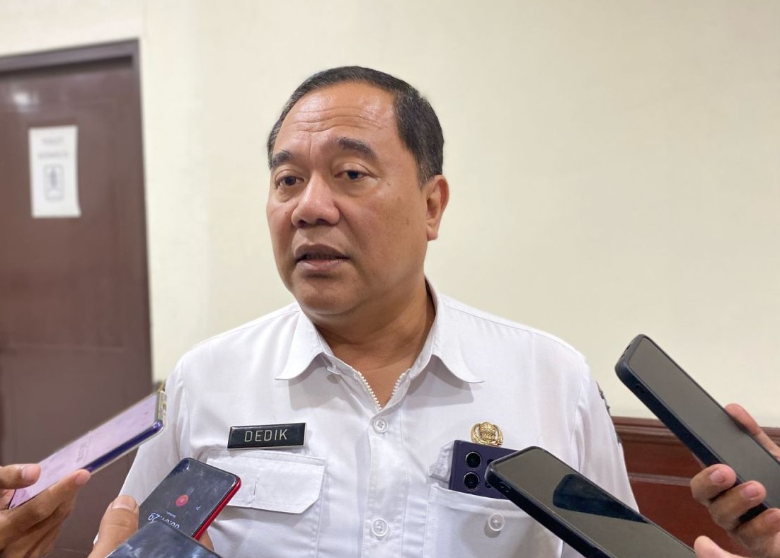 Pemkot Surabaya Larang Bakar Sampah hingga Kurangi Kantong Plastik