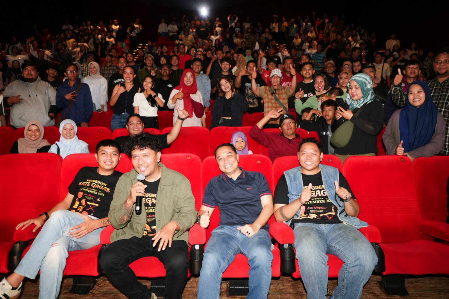 Walikota Eri Nobar Film Karya Arek Suroboyo