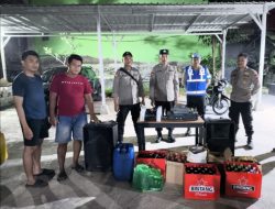 Sat Samapta Polres Lamongan dan Polsek Sukodadi Grebek 5 Kafe! Puluhan Botol Miras Disita Jelang Nataru