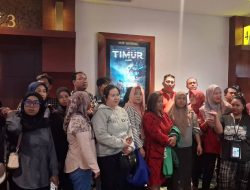 Berbagi Kalangan Masyarakat Antusias Menyaksikan Film TIMUR di Bioskop XXI Royal Plaza Surabaya 