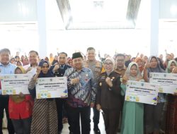 Pemkab Jombang Salurkan Bantuan Pangan 