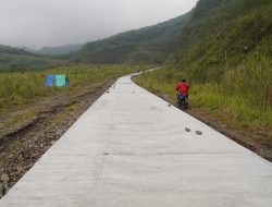 Bupati Kediri Hanindhito Prioritaskan Pembangunan Jalan Wisata Gunung Kelut