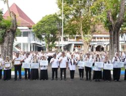 Bupati Bojonegoro Dorong Inovasi Pelayanan Publik dan Serahkan Penghargaan Kesehatan