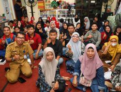Kisah Pejuang Ekonomi Surabaya yang Bangkit Lewat Pemberdayaan