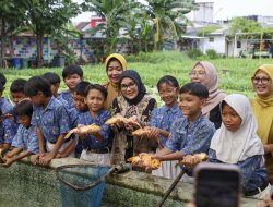 Pemkot Surabaya Ajak Warga Pilih Ikan sebagai Menu Sehat Ramadan 2026