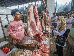 Pemkot Surabaya Intensifkan Sidak Pasar, Pastikan Harga Terkendali dan Stok Aman Jelang Ramadan hingga Idulfitri