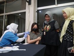 Pemkot Surabaya Bersama Balai Besar POM Gelar Vaksinasi HPV, Perkuat Perlindungan Perempuan dari Kanker Serviks