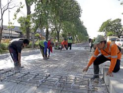 Pemkot Surabaya Prioritaskan Penanganan Banjir Sebelum Rigid Beton Jalan Tanjungsari