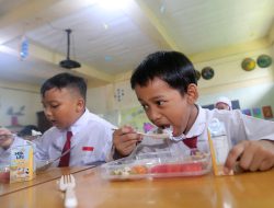 Pemkot Surabaya Perkuat Standar Higiene Program Makanan Bergizi Gratis
