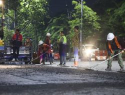 Puncak Musim Hujan Datang, Pemkot Surabaya Fokus Overlay Jalan Langganan Genangan