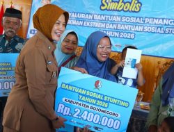 Pemkab Bojonegoro Salurkan Bansos Rp8,32 Miliar di Gayam untuk Tekan Kemiskinan Ekstrem dan Stunting