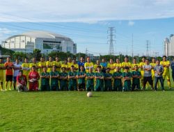 SiWO PWI Jatim dan Judes FC Adu Seru dalam Laga Halal Bihalal Bersama Unesa FC