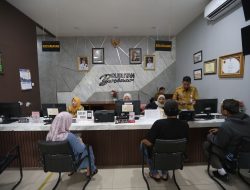Dorong Lingkungan Kerja ASRI, Pemkot Surabaya Lakukan Penilaian Mendadak di Kantor Layanan
