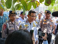 Dikawal Polisi dan Kogartap III, Penertiban Jukir di Manyar Surabaya Dibarengi Aktivasi Rekening