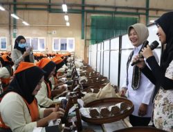 Pemkab Bojonegoro Salurkan BLT DBHCHT 2026, Buruh Rokok Terima Rp875 Ribu