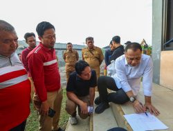 Usai Pengaspalan, Pemkot Surabaya Tata Fasilitas Pendukung di Jalan Kali Tebu