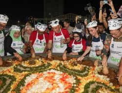 Festival Rujak Uleg 2026 Jadi Magnet Wisata, Warga dari Berbagai Daerah Serbu Surabaya