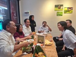 Lestarikan Warisan Budaya: Selendang Semanggi Jadi Etalase Kuliner Surabaya