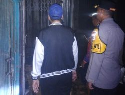 Polres Lamongan Tangani Kebakaran Hebat di Pasar Agrobis, Sekitar 10 Stand Terdampak