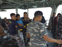 KRI Nala-363 Antarkan 22 Korban KM Virgo Tranport 8 ke Posko SAR Banjarmasin