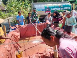 Kodim Bojonegoro Salurkan 77.000 Liter Air Bersih ke Wilayah Kekeringan