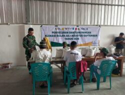 Babinsa Koramil 0812/03 Turi Dampingi Monitoring dan Evaluasi Banpang Bulog di Desa Balun