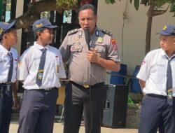 Polres Lamongan Serentak Jadi Pembina Upacara Di Sekolah, Ajak Pelajar Bijak Bermedsos Dan Stop Bullying