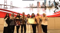 Tanpa Tunggakan! Ini Rahasia Pemkot Surabaya Sabet Penghargaan JKN Jatim